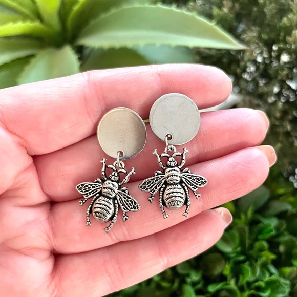 Silver Bee Earrings - Picture 2 of 5